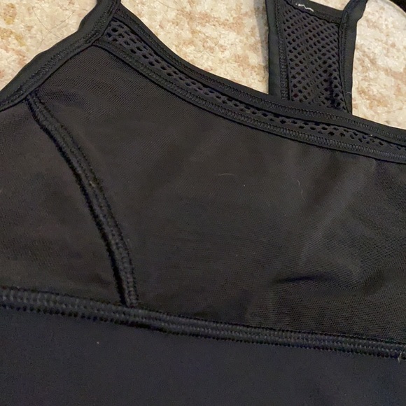 Lululemon Running Sports Bra with Pocket - Picture 7 of 9
